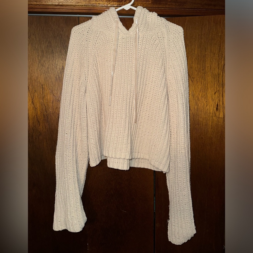 Daytrip cream chenille hooded crop sweater